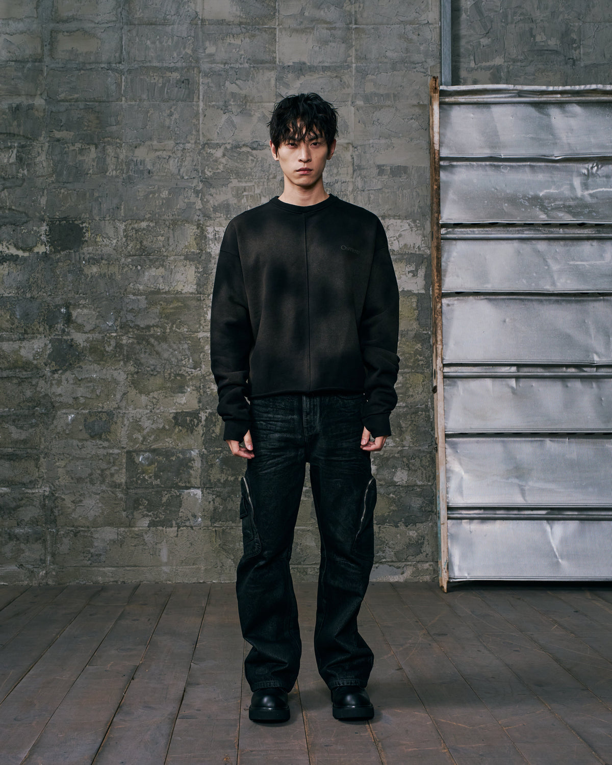 RAW EDGE SWEATSHIRT WASHED BLACK